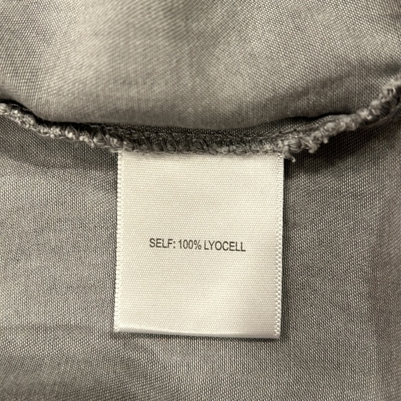 Jane and Delancey gray button front shirt. Size small. - Picture 8 of 8